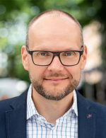Dr. Torsten  Herzberg
